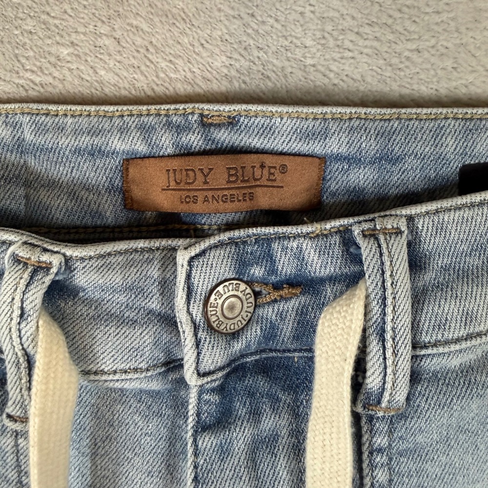 Judy Blue Light Wash Denim Joggers High Waist Drawstring Jeans LT Size 0/24 - Picture 3 of 9